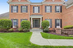 19 Sassinoro Blvd, Cortlandt Manor, NY 10567 - Photo 2