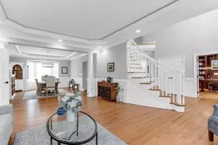 19 Sassinoro Blvd, Cortlandt Manor, NY 10567 - Photo 6