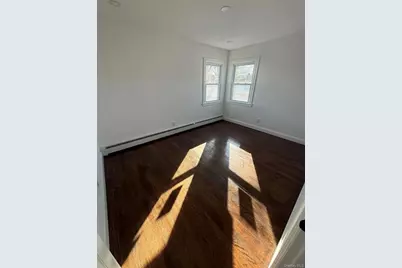 184 E Fulton Avenue, Roosevelt, NY 11575 - Photo 4