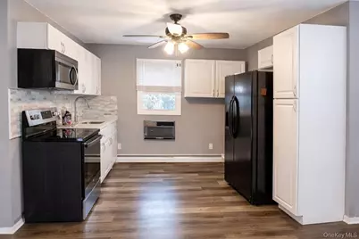 83 E Lido Prom, Lindenhurst, NY 11757 - Photo 2