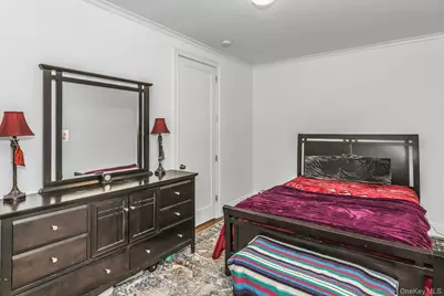 24-75 38th Street #B8, Astoria, NY 11103 - Photo 12