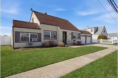 192 Mill Road, Valley Stream, NY 11581 - Photo 2