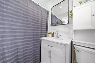 192 Mill Rd, Valley Stream, NY 11581 - Photo 6