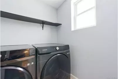 192 Mill Road, Valley Stream, NY 11581 - Photo 24