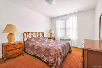 5649 206th Street, Oakland Gardens, NY 11364 - Photo 18