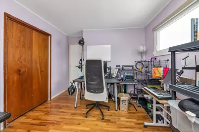 31 Steven Street, Plainview, NY 11803 - Photo 10