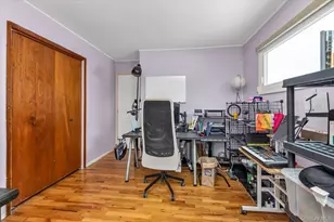 31 Steven St, Plainview, NY 11803 - Photo 10