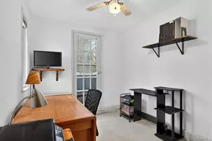 21 Lawrence Pl, Pelham, NY 10803 - Photo 20