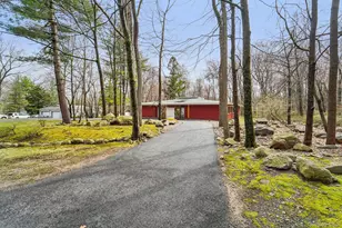 18 Tamarack Ln, Pomona, NY 10970 - Photo 4