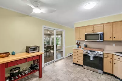 5845 N Bayview Road, Southold, NY 11971 - Photo 8