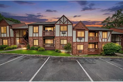 121 Foxwood Circle #121, Mount Kisco, NY 10549 - Photo 40