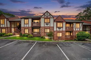 121 Foxwood Cir, Mount Kisco, NY 10549 - Photo 40