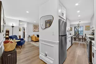 121 Foxwood Cir, Mount Kisco, NY 10549 - Photo 2