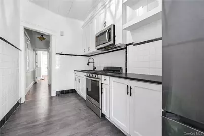 5917 Putnam Avenue, Ridgewood, NY 11385 - Photo 8