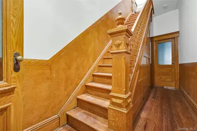 5917 Putnam Avenue, Ridgewood, NY 11385 - Photo 4