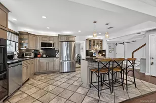 18 Melrose Ln, Commack, NY 11725 - Photo 6