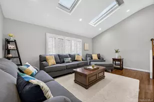 18 Melrose Ln, Commack, NY 11725 - Photo 14