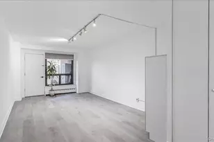 61-35 98th St, Rego Park, NY 11374 - Photo 2