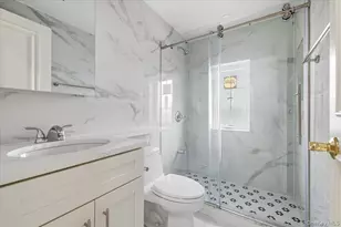 15424 27th Ave, Flushing, NY 11354 - Photo 34