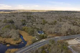 452 Montauk Hwy, East Quogue, NY 11942 - Photo 16