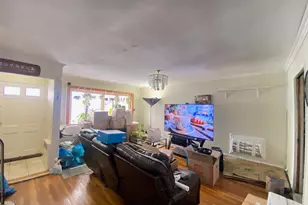 13-05 133rd Pl, College Point, NY 11356 - Photo 4