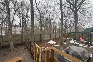 92 Southaven Ave, Mastic, NY 11950 - Photo 28