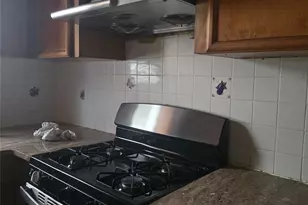 94-18 130th St, Richmond Hill, NY 11419 - Photo 8