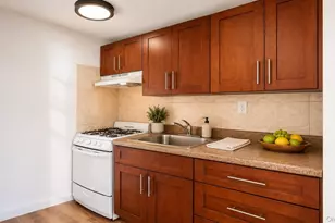 97-01 69th Ave, Forest Hills, NY 11375 - Photo 18