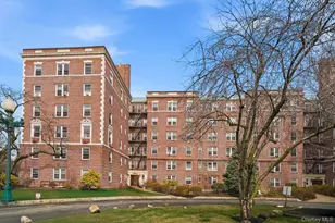 300 S Broadway, Tarrytown, NY 10591 - Photo 2