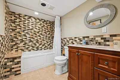 21 Colgate Lane, Woodbury, NY 11797 - Photo 36
