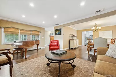 21 Colgate Lane, Woodbury, NY 11797 - Photo 12