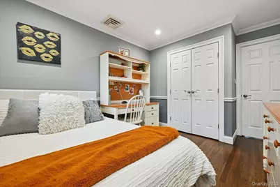 21 Colgate Lane, Woodbury, NY 11797 - Photo 24