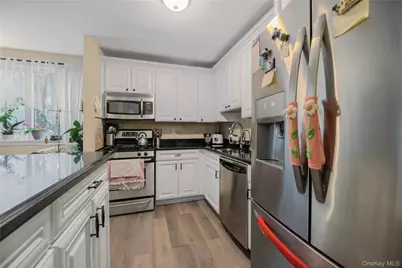 3220 Fairfield Avenue #5A, Bronx, NY 10463 - Photo 10