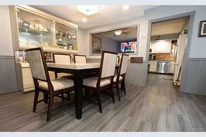 32 Ebey Lane, New York, NY 10312 - Photo 2