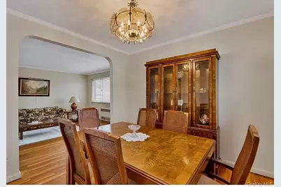 25511 87th Avenue, Floral Park, NY 11001 - Photo 4