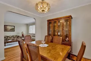 255-11 87th Ave, Floral Park, NY 11001 - Photo 4