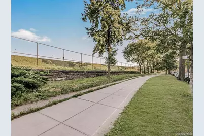 3363 Sedgwick Avenue #4L, Bronx, NY 10463 - Photo 20