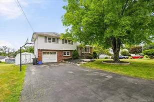 7 Tamarac Ln, Stony Point, NY 10980 - Photo 2