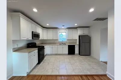 8 Dunes Lane #B- Second Floor, Port Washington, NY 11050 - Photo 6