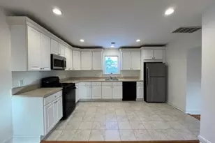 8 Dunes Ln, Port Washington, NY 11050 - Photo 6