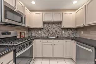 899 Altessa Blvd, Melville, NY 11747 - Photo 8