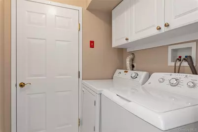 899 Altessa Boulevard, Melville, NY 11747 - Photo 16