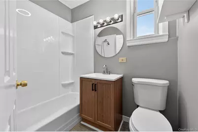 [Address not provided], Riverhead, NY 11901 - Photo 6