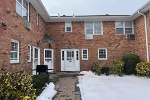 165 Manorhaven Blvd, Port Washington, NY 11050 - Photo 2