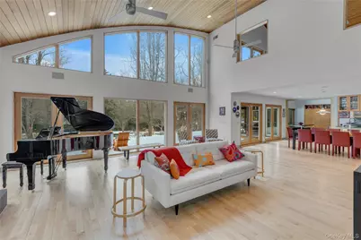 46 Locust Lane, Northport, NY 11768 - Photo 8