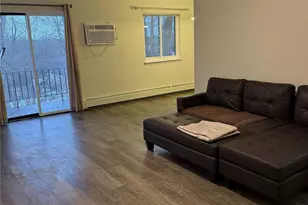 1701 Cherry Hill Dr, Poughkeepsie, NY 12603 - Photo 8