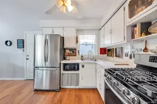 93 Eastwood Blvd, Centereach, NY 11720 - Photo 24