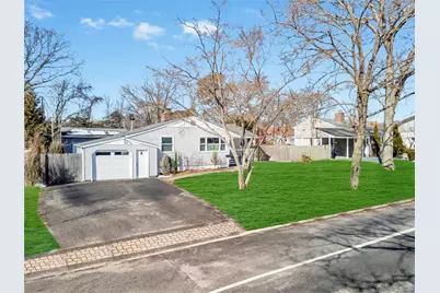 93 Eastwood Boulevard, Centereach, NY 11720 - Photo 4