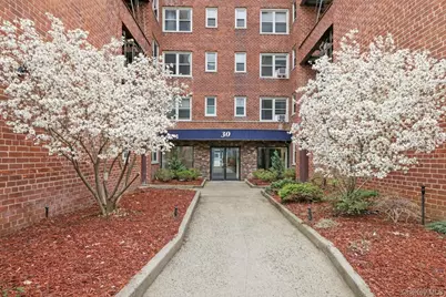 30 N Broadway #5H, White Plains, NY 10601 - Photo 2