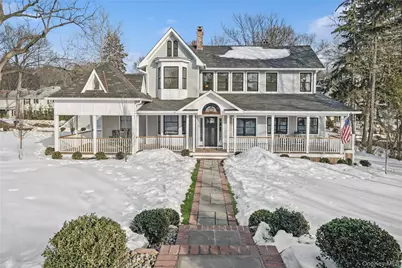 227 Prospect Avenue, Sea Cliff, NY 11579 - Photo 2